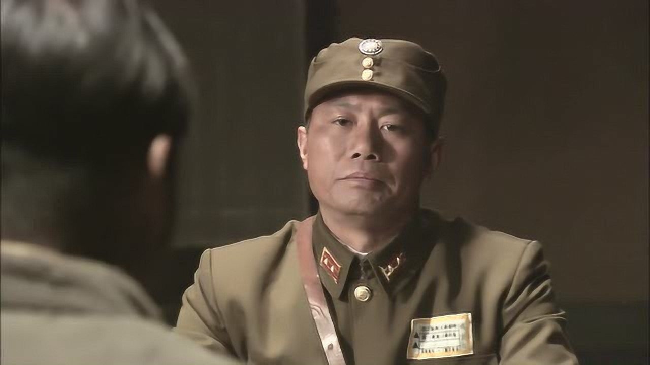 川军团血战到底:长官来带人去审,骚鸡公主动接受审问