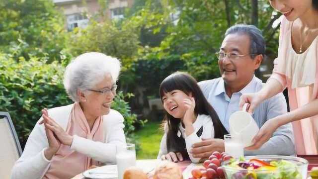 3种越老越有福的手相,一生幸福安康,晚年富贵