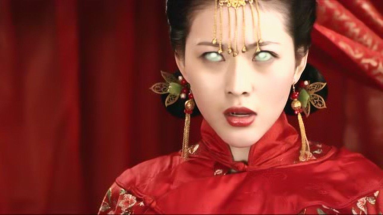 诡新娘:美女大婚之夜被艳鬼上身,少爷新婚之夜变闹剧!