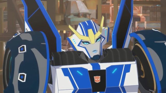 变形金刚:铁腕对当前的形势分析得头头是道,真是个天才!