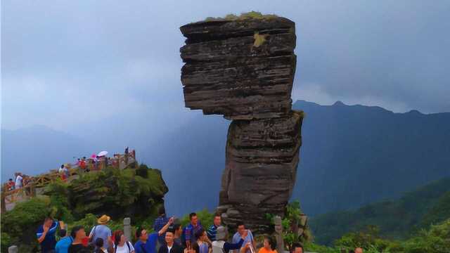 旅行视频自媒体大V带您登上梵净山