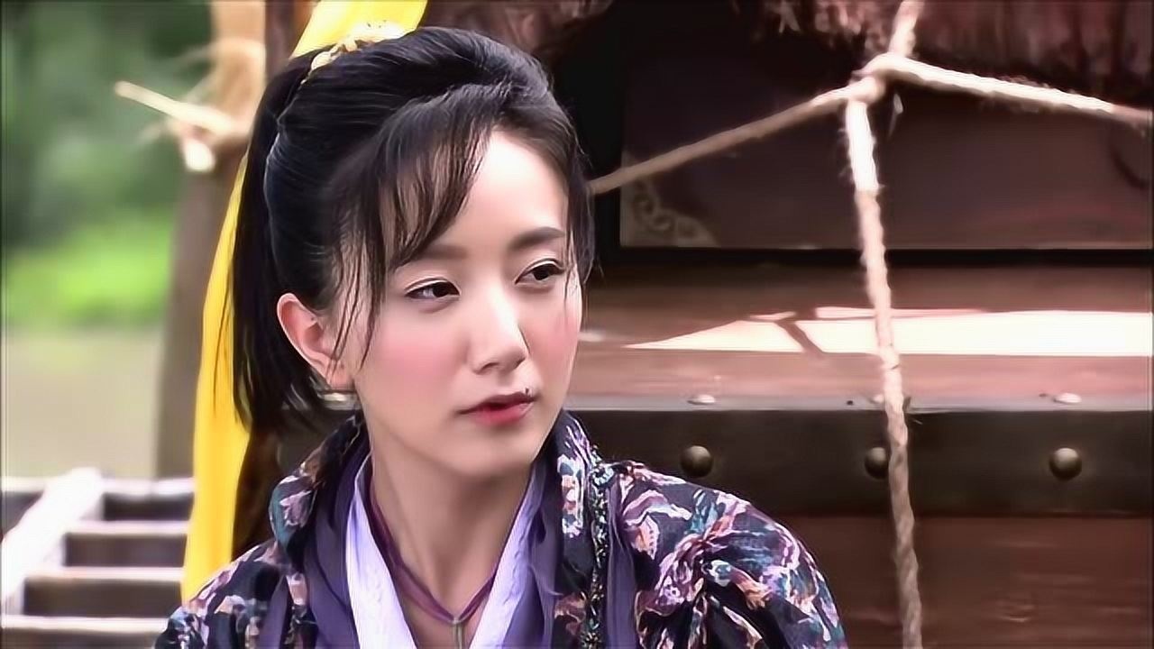 龙门镖局青橙拿个木板当手机玩还自带自拍功能