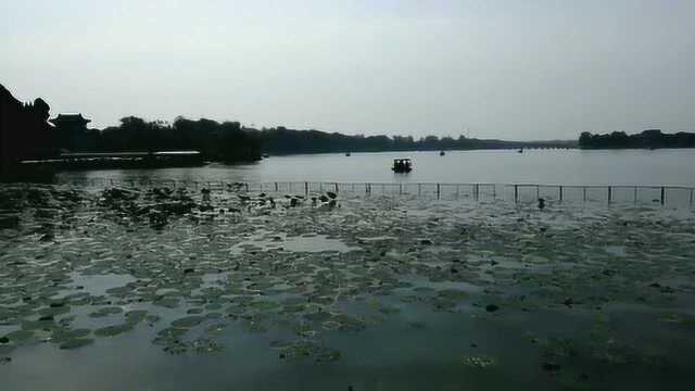 颐和园昆明湖水景