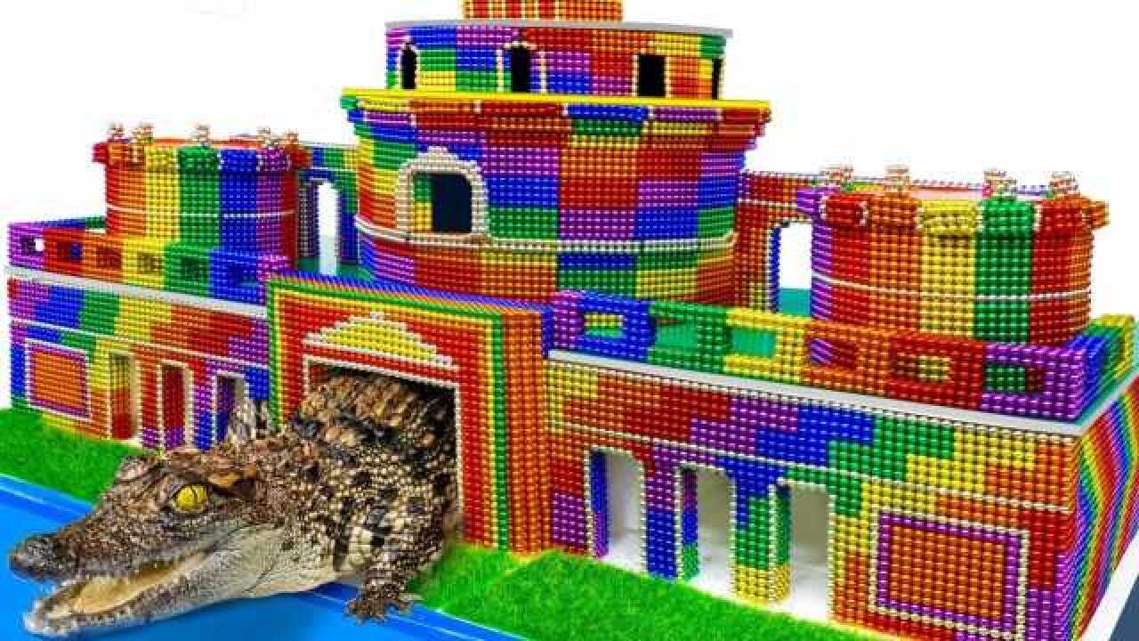 国外牛人用巴克球盖水中城堡,成品惊艳众人,鳄鱼有福气了!