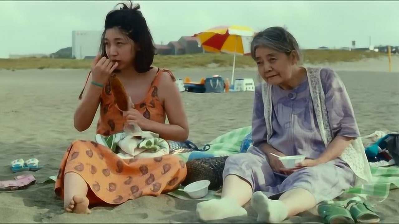 小偷家族不是一家人胜似一家人小偷家族去海边玩耍太温馨