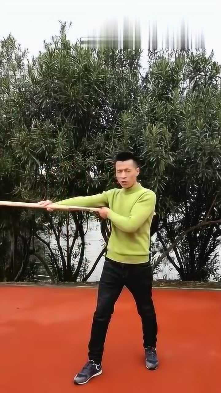 民间棍术高手慢动作分解演示教你轻松学会经典棍花
