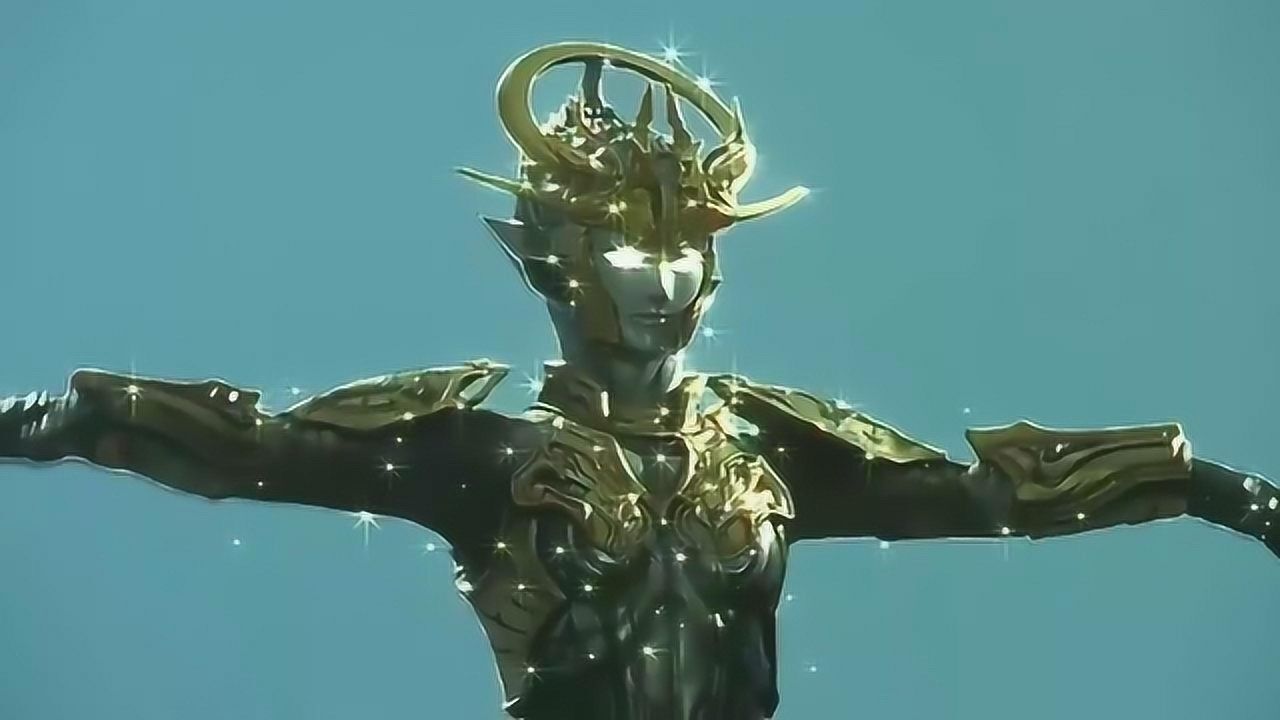 女王终于变身战神了,和奥特曼不同,她不需要变身器就能变身!