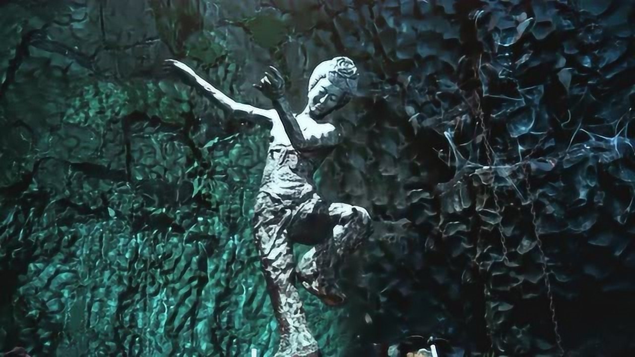 噬魂天女突然动了多亏魏无羡及时赶到救了一帮孩儿们