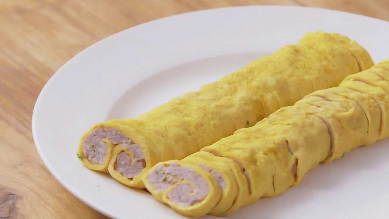 肉蛋卷香软弹糯单吃或是配汤面那叫一个鲜喜欢的来学