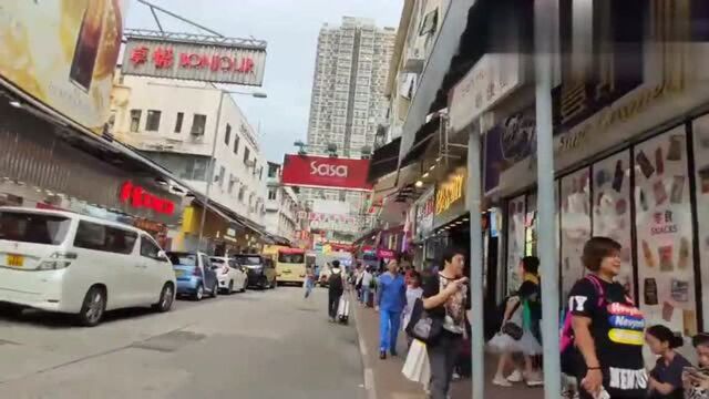 香港上水号称人流量最多的一条街现在看过去感觉人少了不止一半