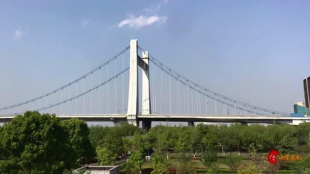 实拍浙江宁波庆丰桥,横跨甬江双向六车道,还有观景步道