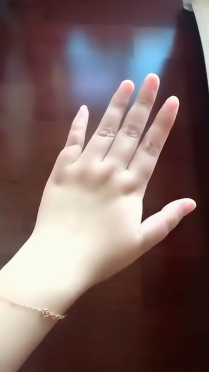 有没有人跟我一样人不算胖却生得一双胖手光看手得有150