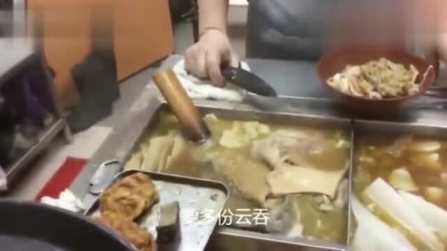 香港牛杂档,即点即剪,牛大肠和牛粉肠难得一见