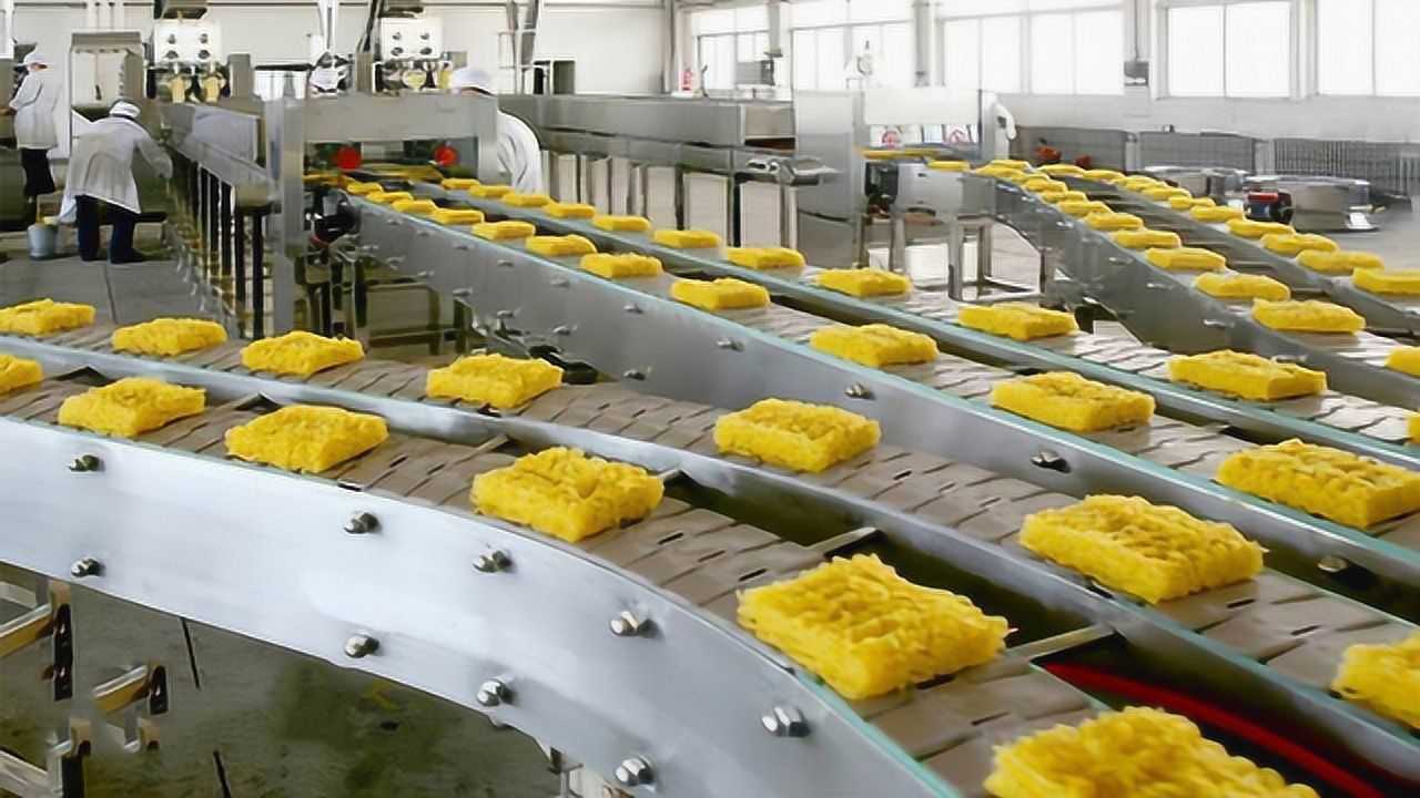 天天吃泡面你知道它是怎么生产的吗见到方便面的流水线我算是长见识啦