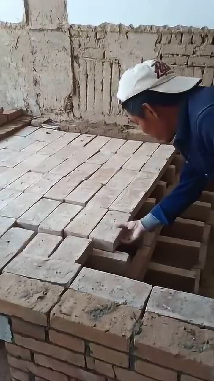 盘火炕的师傅,哪个爹教你这样干的,你是东北人吗?