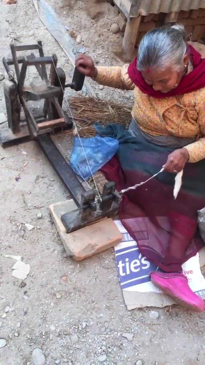 纯手工纺线这手艺快失传了已经很少见了