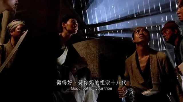 还高手?下雨天上房顶打探情报,结果被雷劈了