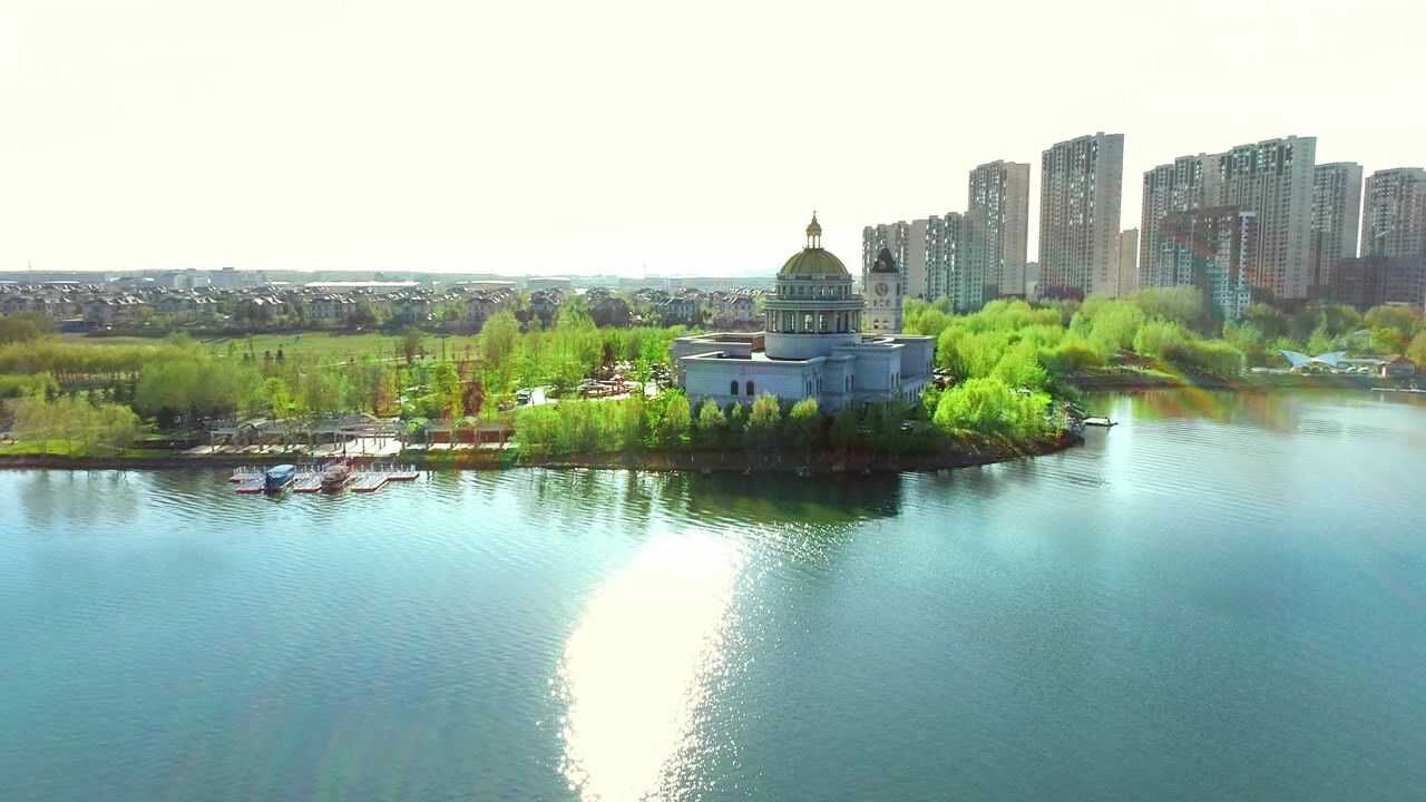 航拍长春天茂湖公园!