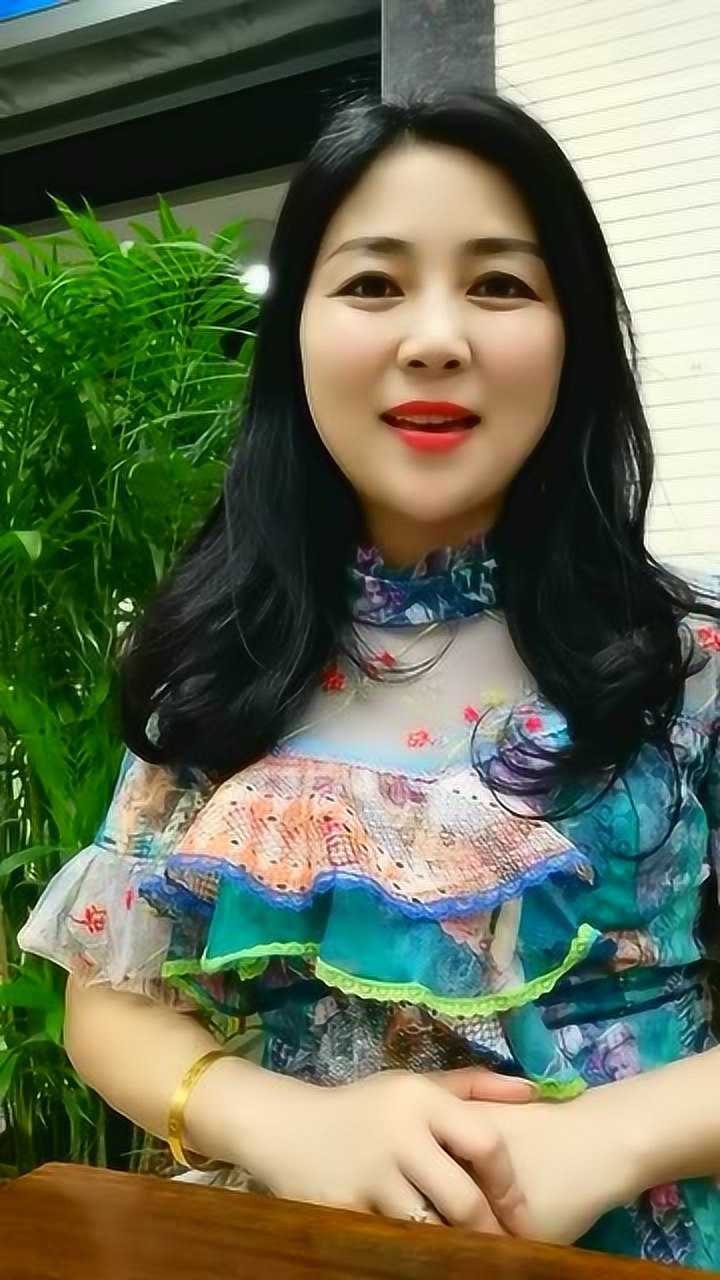 在这个世界上什么样的女人最美,慈悲祥和的女人最美!