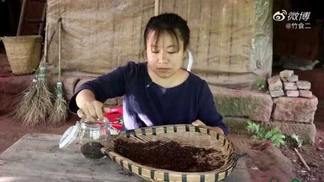 夏天独有的味道——“苦丁茶花”屋门前的苦丁茶树开花了