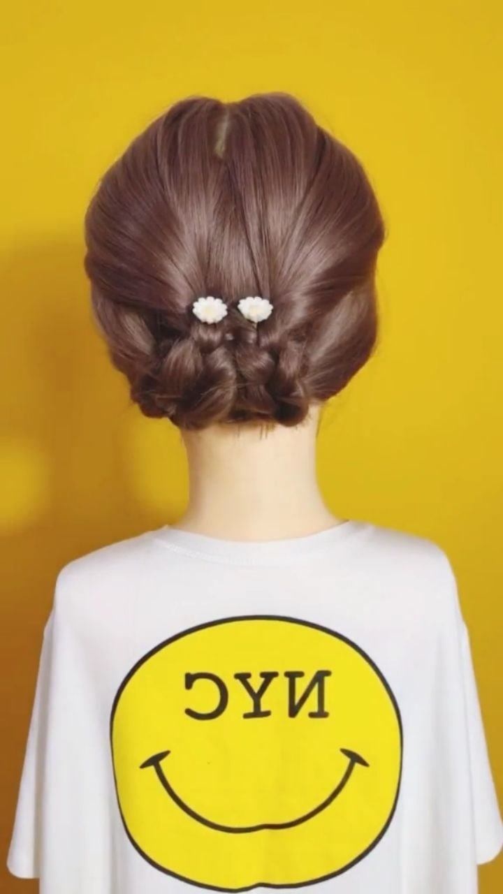 短发如何轻松扎出好看的盘发?看一眼就学会啦