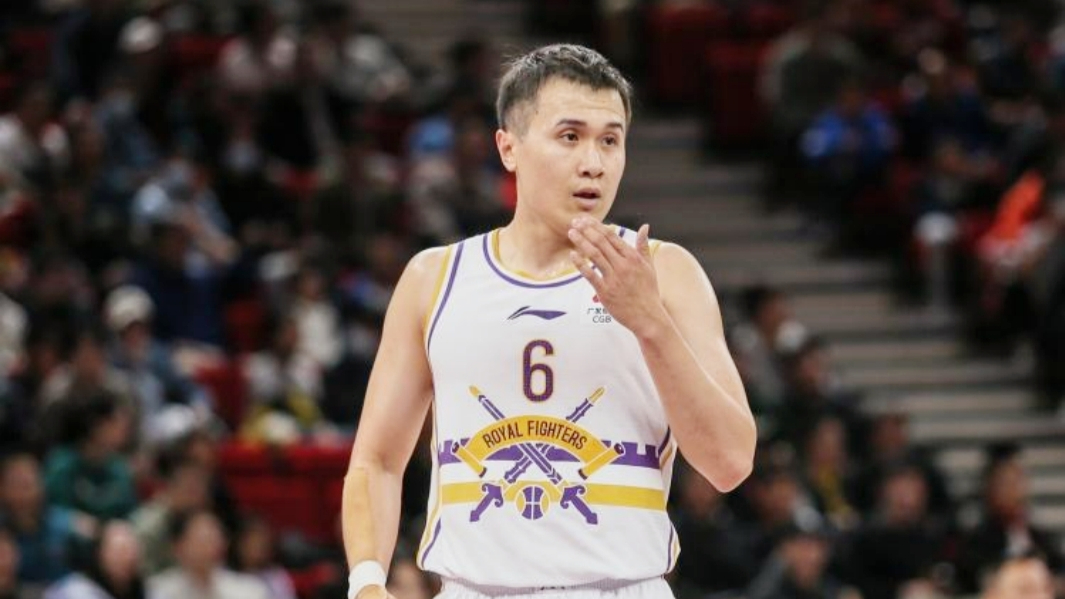 生涯新高张帆27中17狂砍全场最高38分外加8板4助3断