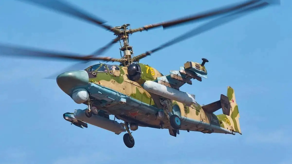 俄罗斯k6767a-52直升机炸毁乌克兰配备防空导弹的无人机