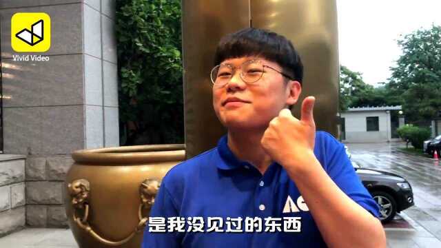 港澳台实习生参观人民网,意外get到自拍秘籍:12580法则