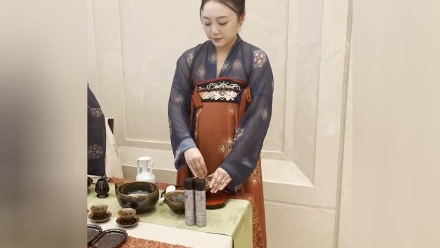 “万里茶道”文化旅游推介会举行湖北茶产品展示