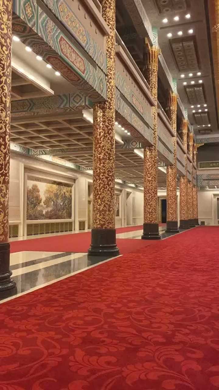 人民大会堂金色大厅真的像皇宫一样气派