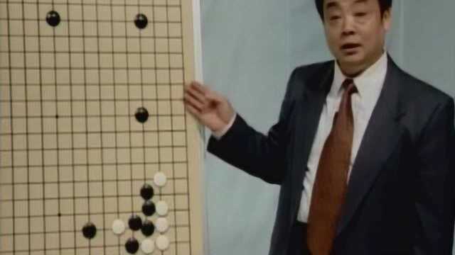 围棋的三连星布局