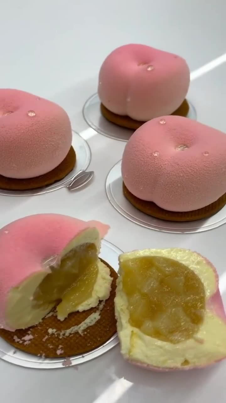 仿真桃子慕斯蛋糕,用刀切开的那一幕,馋的口水直流