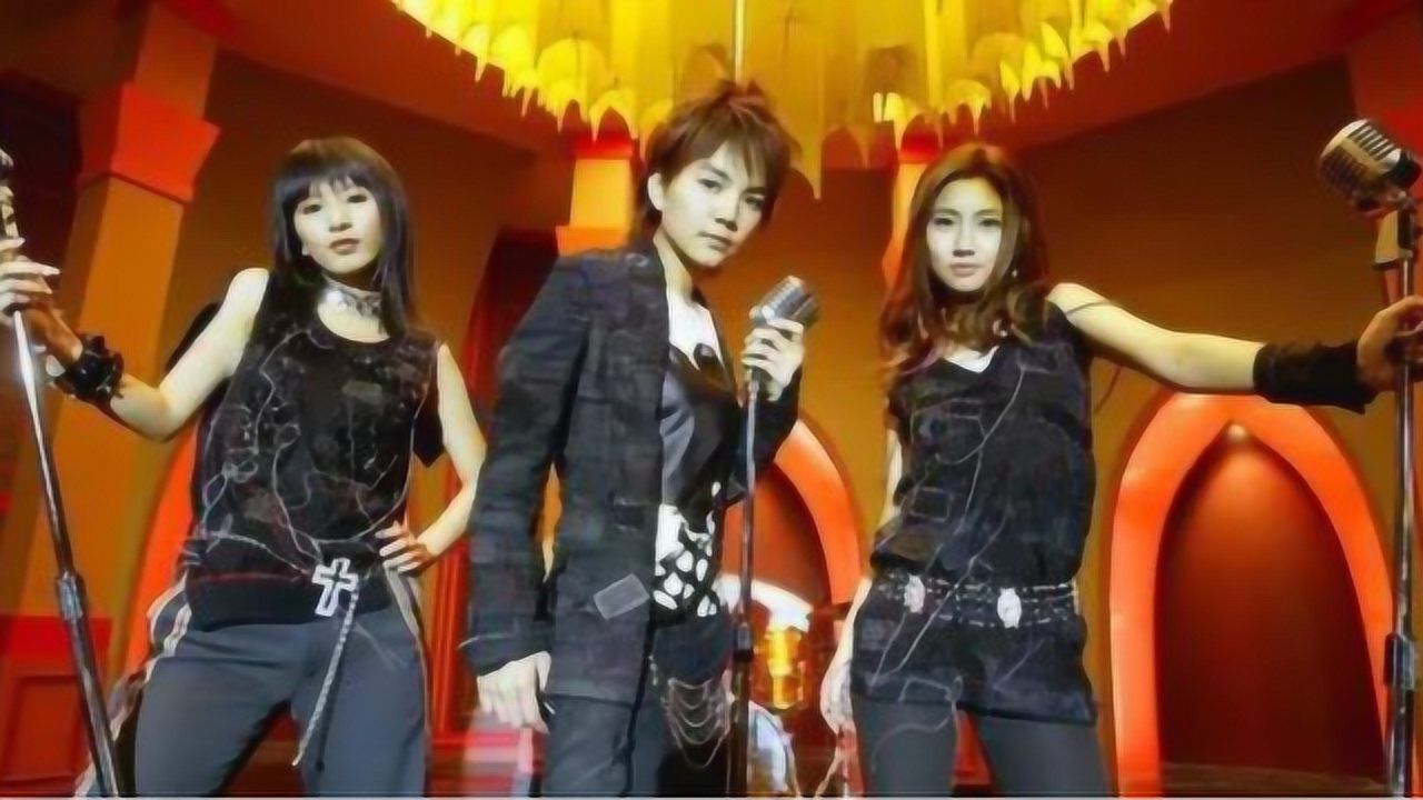 she《super star》,十多年了,听到前奏就一阵情绪就嗨了