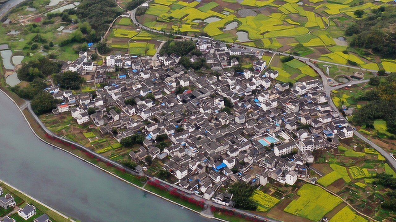 航拍安徽省绩溪县千年仁里古村1