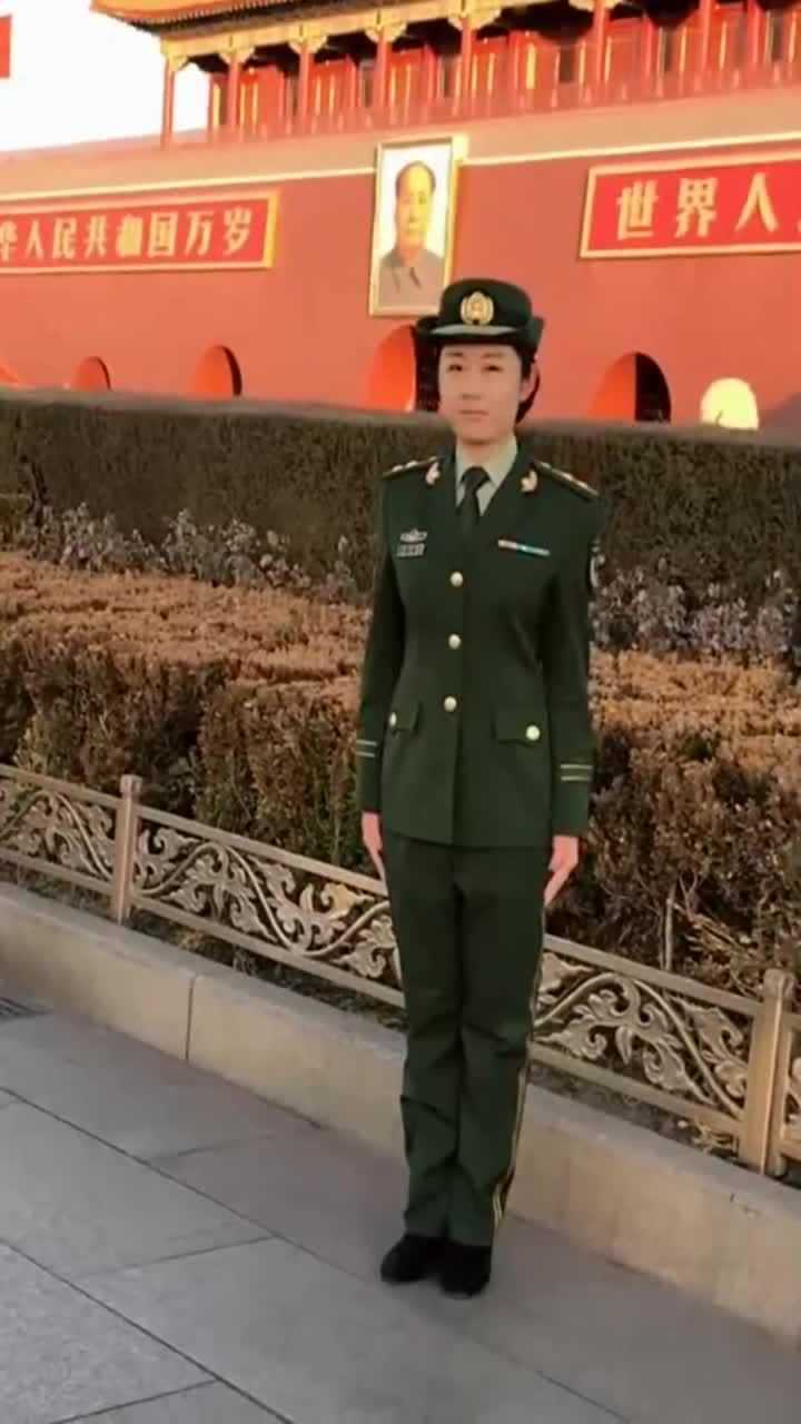 天安門值班的女兵真漂亮好想娶兵姐姐回家網友軍營的警花