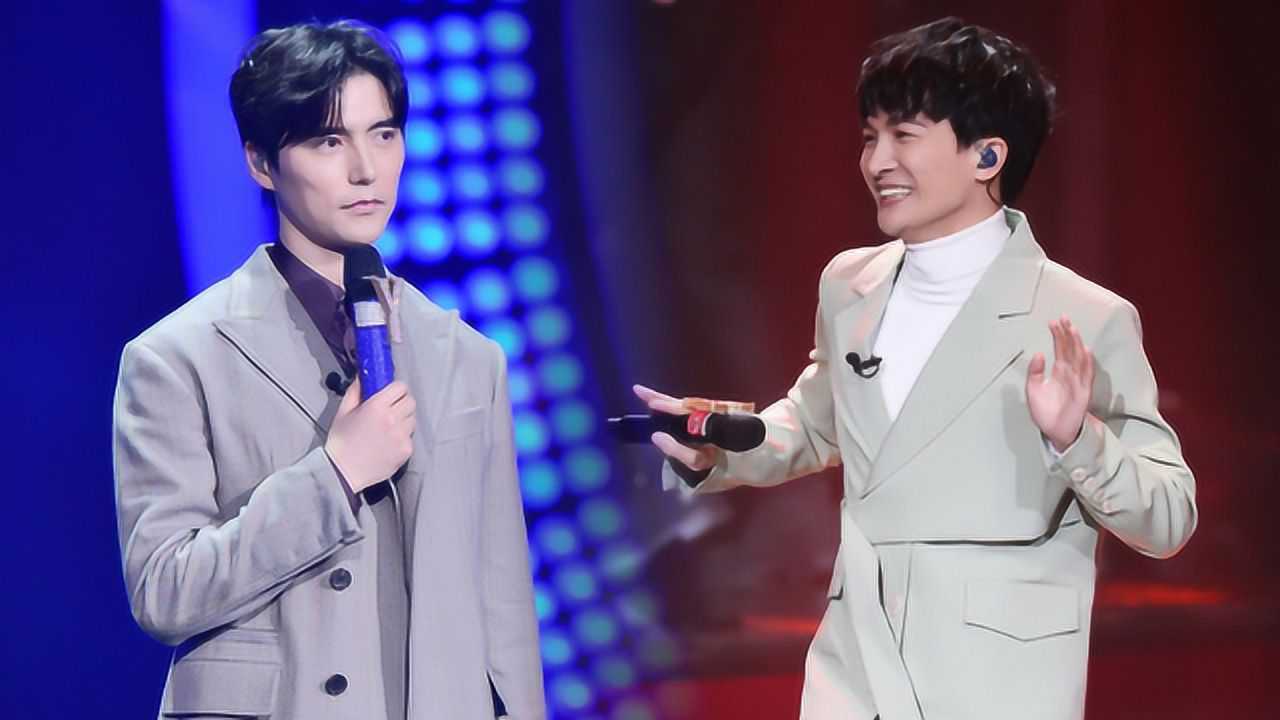 阿云嘎周深高甜瞬间大型撒狗粮现场被甜到了