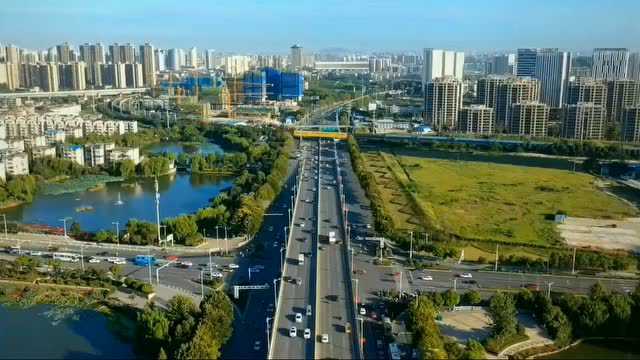 城市不大,但是很漂亮,这是航拍安徽芜湖的城市景色