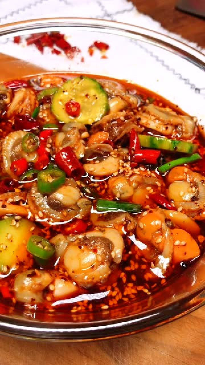 捞汁扇贝虽然好吃但是选材一定要注意不能用药水泡过的扇贝