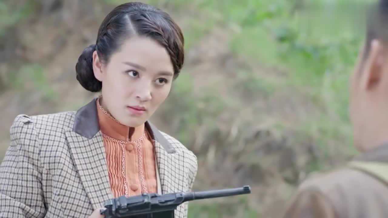 飞哥战队女间谍以为胜利就在眼前不料身份早就暴露反中计了