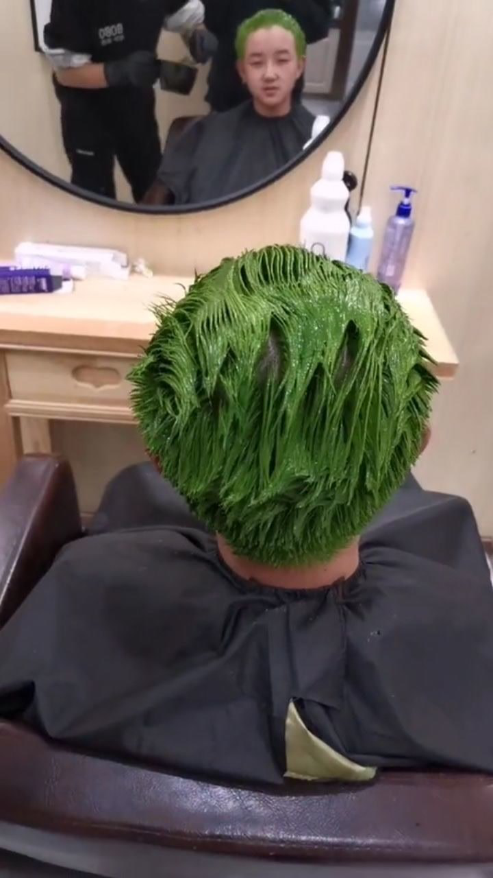 发现更多有趣绿色的发型
