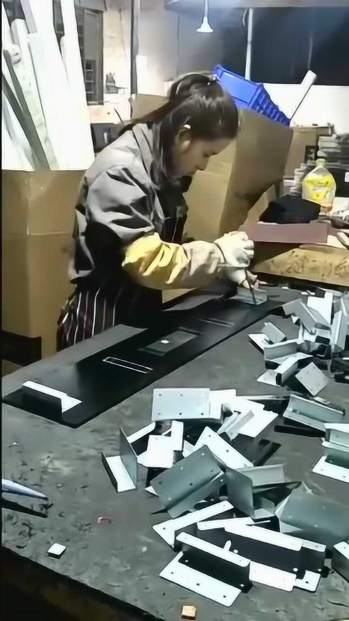 厂里又招了1个临时工计件的活一天200多大家觉得合适吗