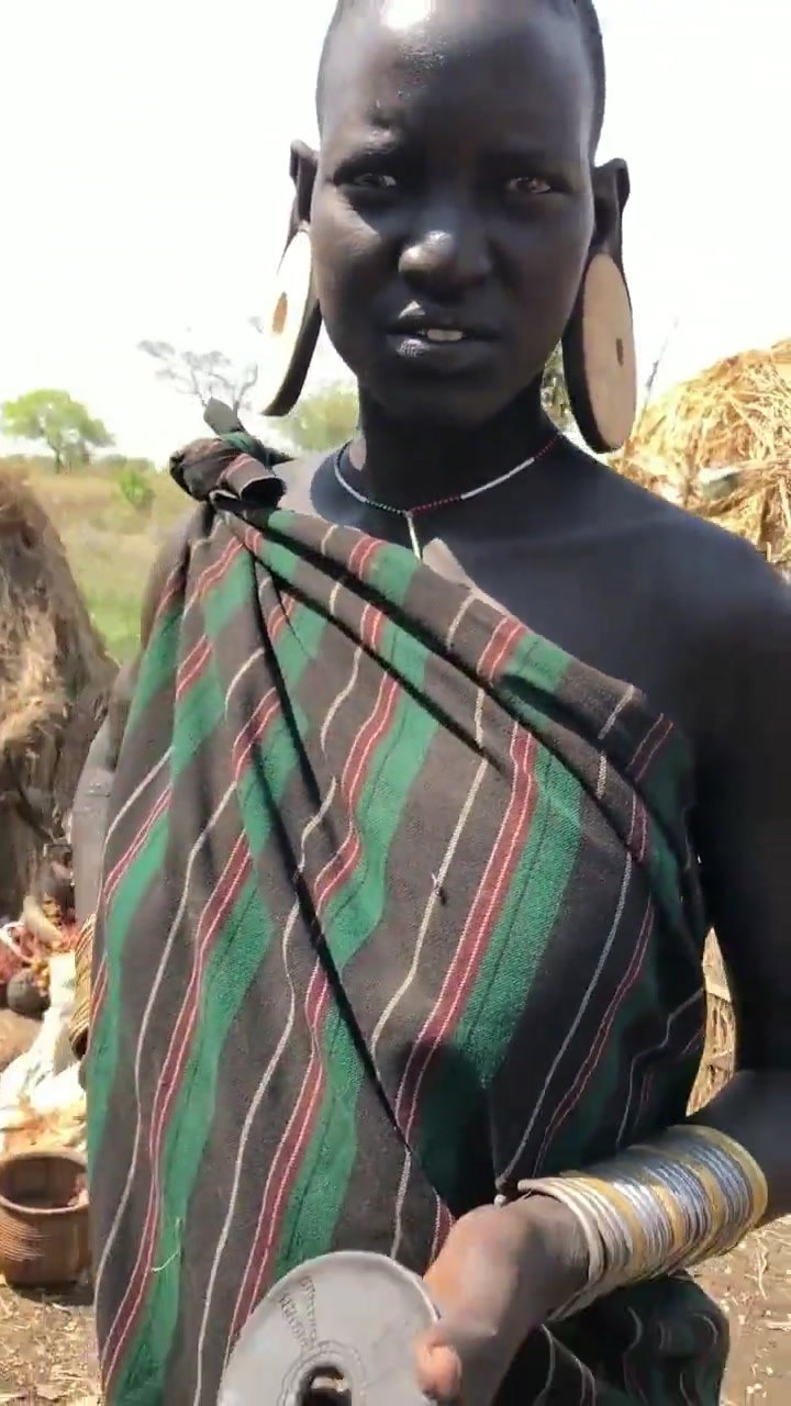 唇盘族最美的女人 你们敢认同吗