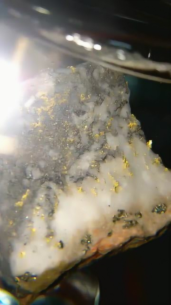 天然明金原矿石,厉害了!