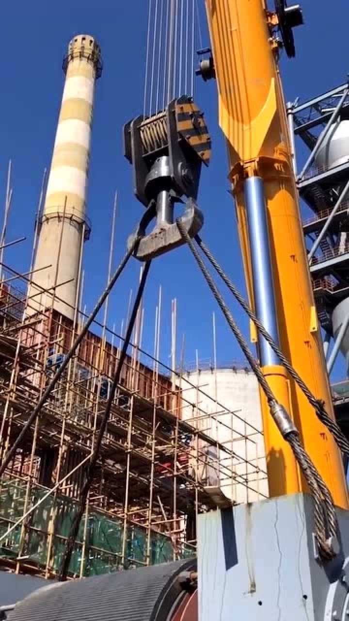 这么大的吊车,你猜有多少倍率,看起来倍率肯定不小!