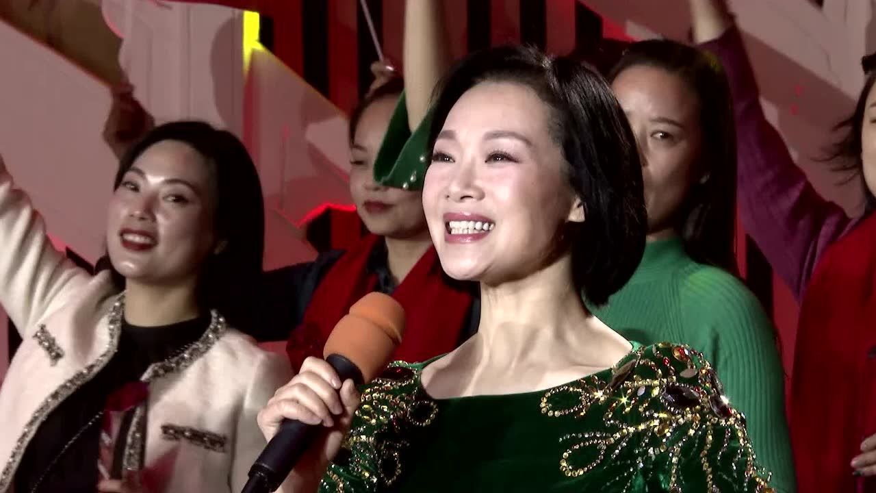歌舞《我和我的祖国》演唱:吕薇