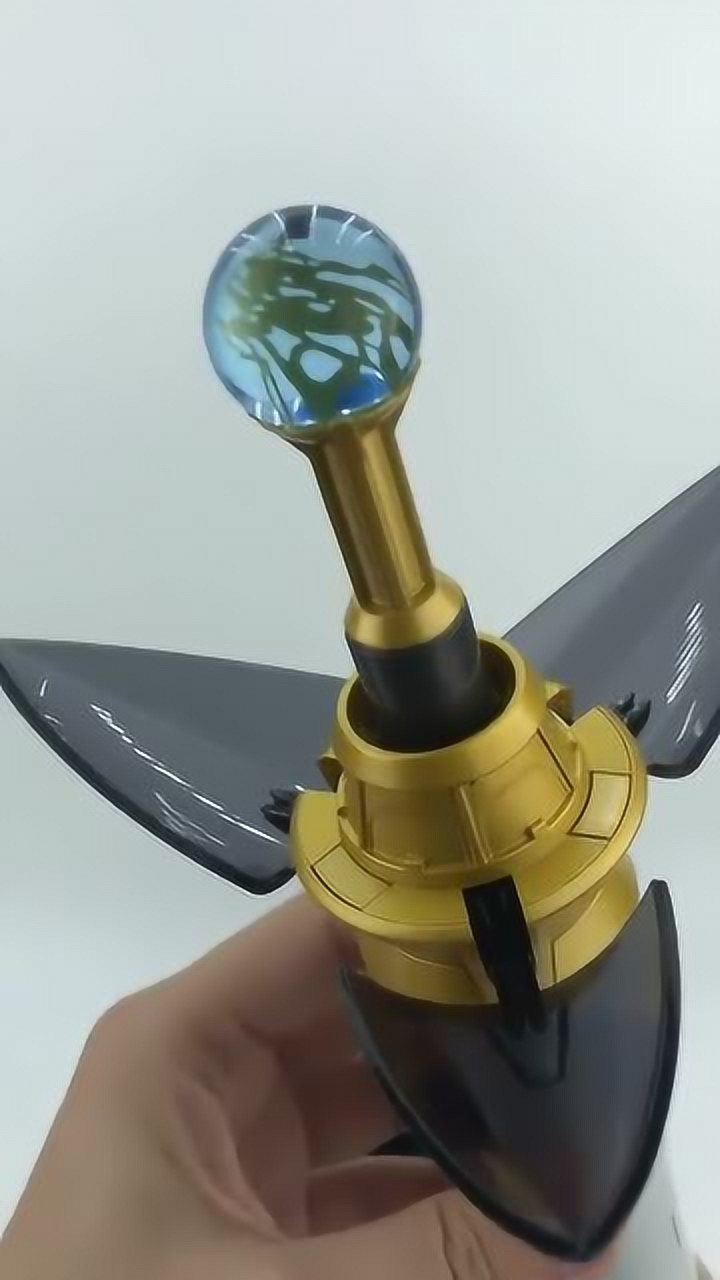 最还原的高斯奥特曼变身器,按下音效键自带bgm,太让人喜欢了