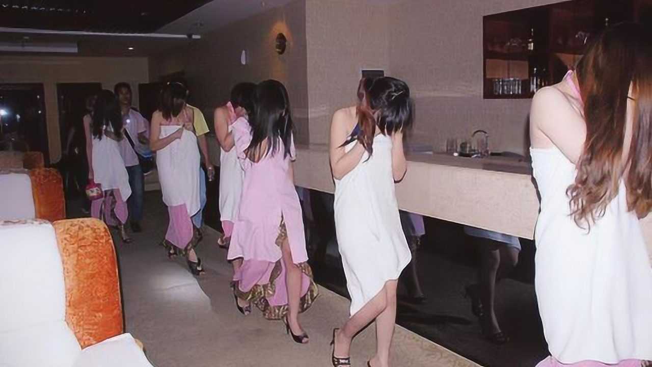 珍贵影像:"天上人间"花魁们的夜场选秀,龌龊到了啥地步?