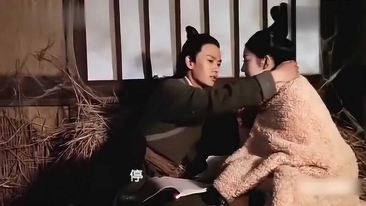 任嘉伦景甜片场拍吻戏连续ng