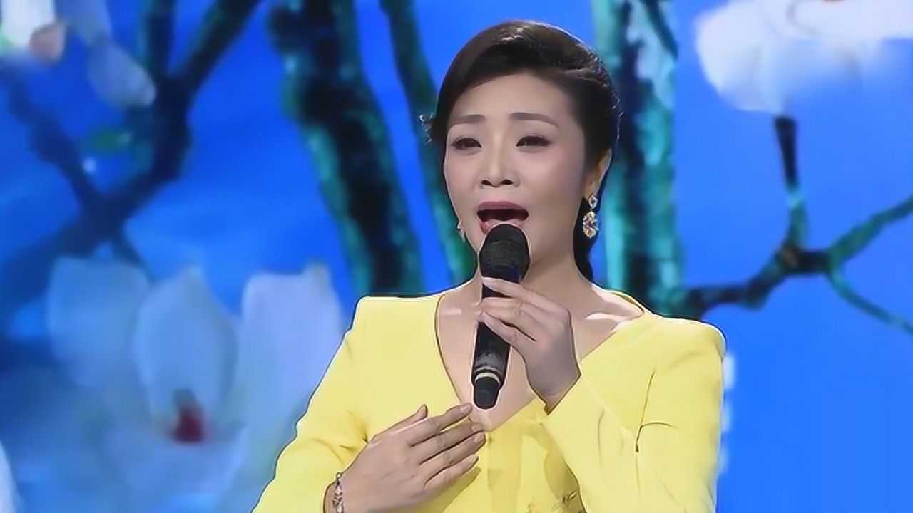 美女歌手李丹阳演唱外婆的澎湖湾嗓音嘹亮百听不腻