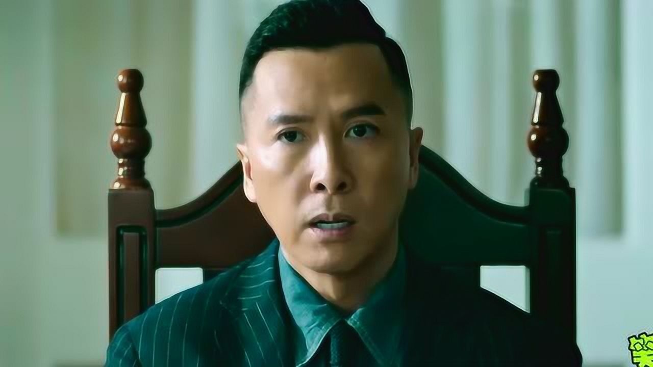 大师兄甄子丹用一根烟来授课,竟然把化学,经济,哲学全教了